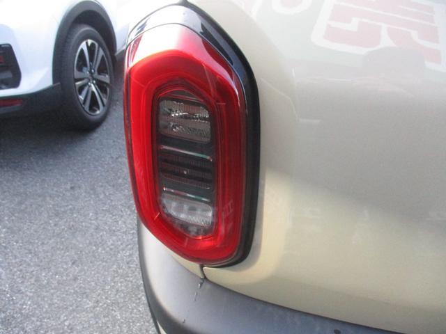 クロスビー ハイブリッドＭＺ　スマートキー、衝突防止機能、プッシュスタート、アイドリングストップ、ステアリングスイッチ、オートライト、オートエアコン、ＬＥＤヘッドライト、シートヒーター、電動パーキング、セーフティサポート搭載車（16枚目）