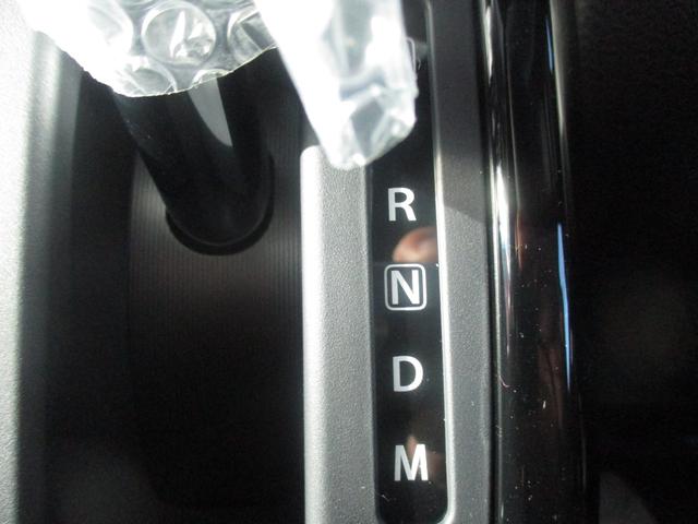 クロスビー ハイブリッドＭＺ　スマートキー、衝突防止機能、プッシュスタート、アイドリングストップ、ステアリングスイッチ、オートライト、オートエアコン、ＬＥＤヘッドライト、シートヒーター、電動パーキング、セーフティサポート搭載車（30枚目）