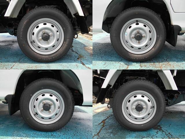 サンバートラック ＴＢ　５速ＭＴ　切替式４ＷＤ　禁煙車　タイヤ４本新品　エアコン　パワステ　エアバッグ　シガーソケット　マット　バイザー　スバルオリジナルサンバー　最終モデル（8枚目）
