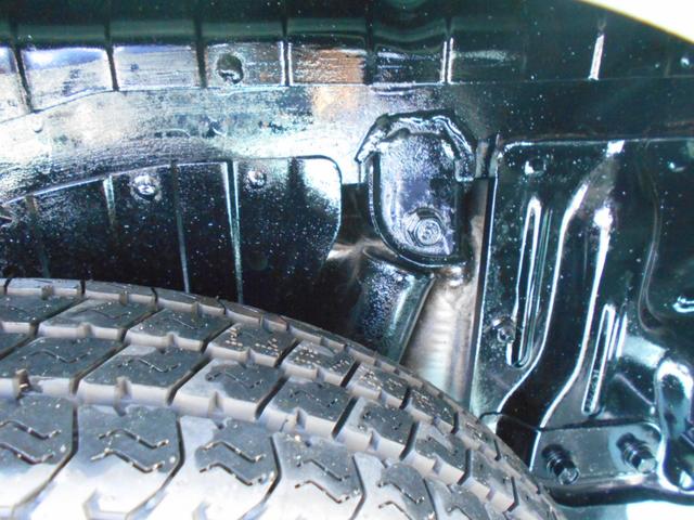 サンバーバン トランスポーター　グレードアップパッケージ　オートマ　４ＷＤ　禁煙車　タイヤ４本新品　エアコン　パワステ　パワーウィンド　キーレス　ＣＤオーディオ　ＥＴＣ　マット　バイザー　スバルオリジナルサンバー　最終モデル（40枚目）