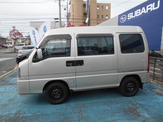 カラーは『シャンパン・メタリック』！！シャンパンサンバー久しぶりの入庫！！人気の『スーパーチャージャー』！！安心の『タイミングベルト交換済み』！！お探しの方はお早目にご連絡下さいね！！！