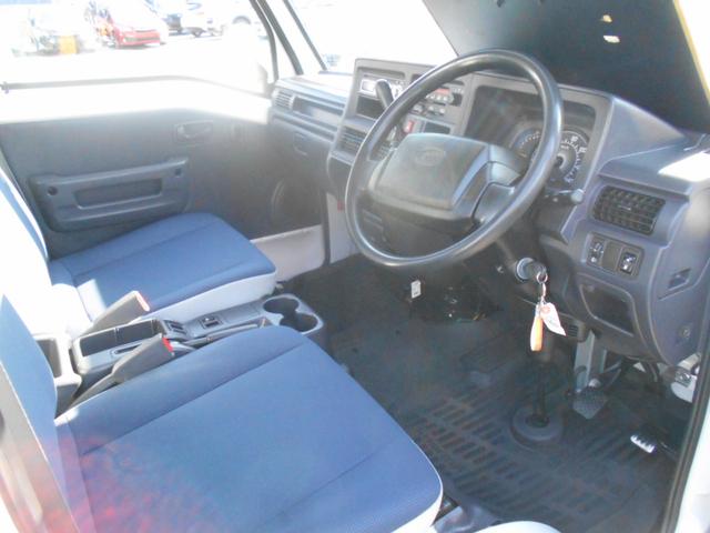 サンバートラック TC-SC スーパーチャージャー オートマ タイヤ4本新品 ワンオーナー エアコン パワステ パワーウィンド キーレス 社外アルミホイール トレーマット バイザー ゲートプロテクター スバルオリジナル 最終モデル(12枚目)