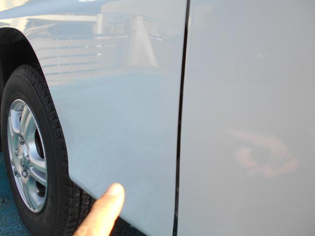 サンバートラック TC-SC スーパーチャージャー オートマ タイヤ4本新品 ワンオーナー エアコン パワステ パワーウィンド キーレス 社外アルミホイール トレーマット バイザー ゲートプロテクター スバルオリジナル 最終モデル(29枚目)