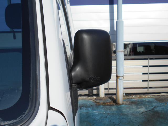 サンバートラック TC-SC スーパーチャージャー オートマ タイヤ4本新品 ワンオーナー エアコン パワステ パワーウィンド キーレス 社外アルミホイール トレーマット バイザー ゲートプロテクター スバルオリジナル 最終モデル(37枚目)