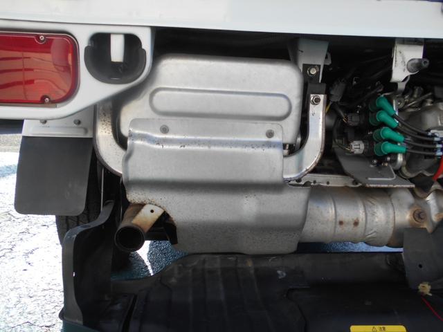 サンバートラック TC-SC スーパーチャージャー オートマ タイヤ4本新品 ワンオーナー エアコン パワステ パワーウィンド キーレス 社外アルミホイール トレーマット バイザー ゲートプロテクター スバルオリジナル 最終モデル(49枚目)