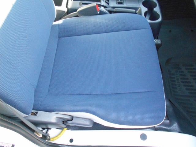 サンバートラック TC-SC スーパーチャージャー オートマ タイヤ4本新品 ワンオーナー エアコン パワステ パワーウィンド キーレス 社外アルミホイール トレーマット バイザー ゲートプロテクター スバルオリジナル 最終モデル(51枚目)