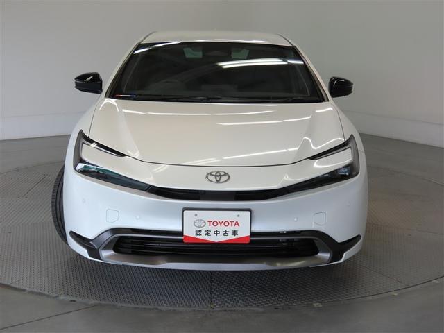プリウス Ｕ　展示・試乗車　ハイブリッド　フルセグ　バックカメラ　ミュージックプレイヤー接続可　衝突被害軽減システム　ＥＴＣ　スマートキー　ＬＥＤヘッドランプ　アイドリングストップ　オートクルーズコントロール（4枚目）