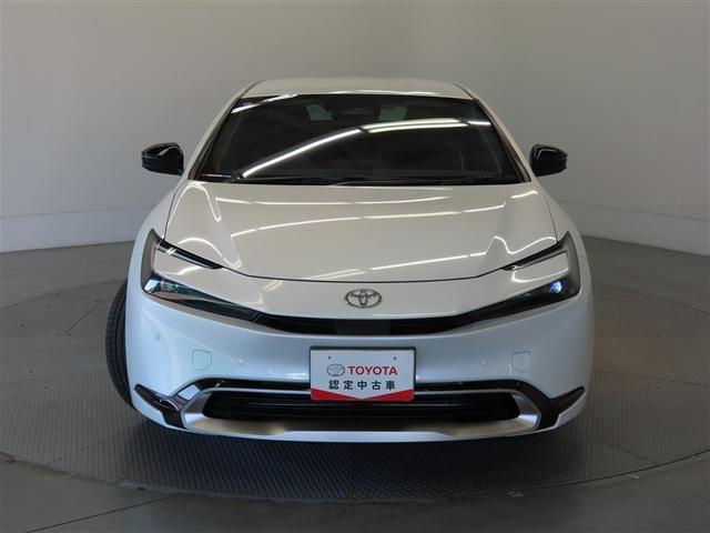 プリウス Ｚ　展示・試乗車　ハイブリッド　ナビ＆ＴＶ　メモリーナビ　フルセグ　バックカメラ　ドラレコ　ミュージックプレイヤー接続可　衝突被害軽減システム　ＥＴＣ　電動シート　スマートキー　ＬＥＤヘッドランプ（4枚目）