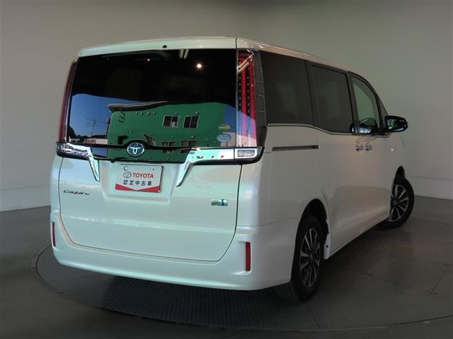 エスクァイア ハイブリッドGi ハイブリッド ナビ&TV 両側電動スライド メモリーナビ フルセグ 後席モニター バックカメラ DVD再生 衝突被害軽減システム ETC 3列シート スマートキー LEDヘッドランプ 乗車定員7人(6枚目)