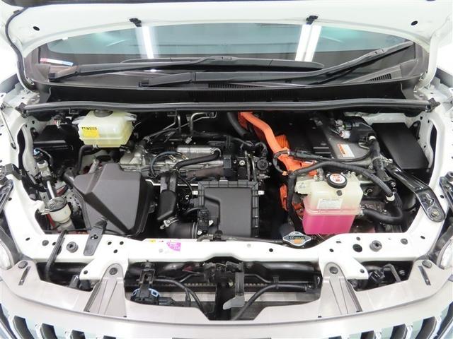 エスクァイア ハイブリッドGi ハイブリッド ナビ&TV 両側電動スライド メモリーナビ フルセグ 後席モニター バックカメラ DVD再生 衝突被害軽減システム ETC 3列シート スマートキー LEDヘッドランプ 乗車定員7人(20枚目)