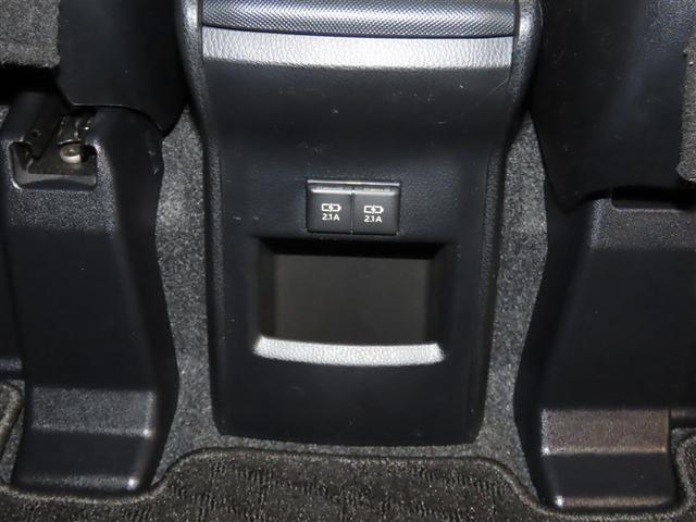 エスクァイア ハイブリッドGi ハイブリッド ナビ&TV 両側電動スライド メモリーナビ フルセグ 後席モニター バックカメラ DVD再生 衝突被害軽減システム ETC 3列シート スマートキー LEDヘッドランプ 乗車定員7人(26枚目)