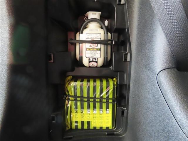 エスクァイア ハイブリッドGi ハイブリッド ナビ&TV 両側電動スライド メモリーナビ フルセグ 後席モニター バックカメラ DVD再生 衝突被害軽減システム ETC 3列シート スマートキー LEDヘッドランプ 乗車定員7人(39枚目)