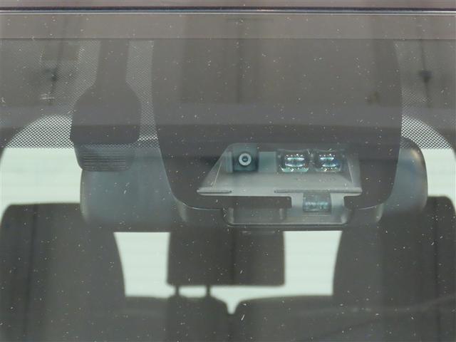 エスクァイア ハイブリッドGi ハイブリッド ナビ&TV 両側電動スライド メモリーナビ フルセグ 後席モニター バックカメラ DVD再生 衝突被害軽減システム ETC 3列シート スマートキー LEDヘッドランプ 乗車定員7人(2枚目)