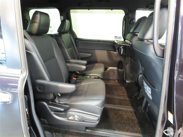 エスクァイア ハイブリッドGi ハイブリッド ナビ&TV 両側電動スライド メモリーナビ フルセグ 後席モニター バックカメラ DVD再生 衝突被害軽減システム ETC 3列シート スマートキー LEDヘッドランプ 乗車定員7人(11枚目)