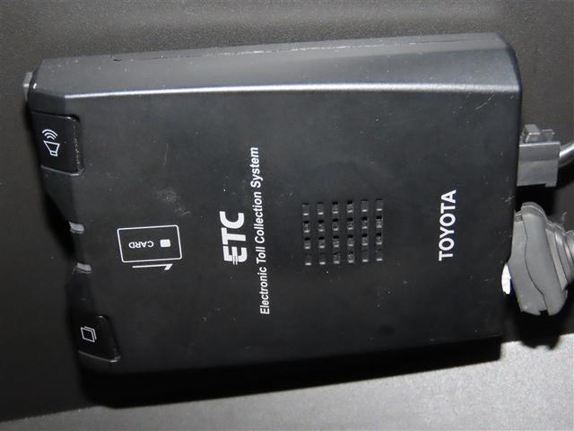 カローラクロス ハイブリッド Z ハイブリッド ナビ&TV メモリーナビ フルセグ バックカメラ ミュージックプレイヤー接続可 衝突被害軽減システム ETC 電動シート スマートキー LEDヘッドランプ アイドリングストップ キーレス(17枚目)