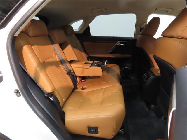 ＲＸ ＲＸ４５０ｈ　バージョンＬ　革シート　ハイブリッド　ナビ＆ＴＶ　メモリーナビ　フルセグ　バックカメラ　ＤＶＤ再生　ミュージックプレイヤー接続可　衝突被害軽減システム　ＥＴＣ　電動シート　スマートキー　ＬＥＤヘッドランプ　キーレス（11枚目）