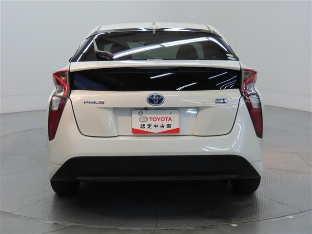 プリウス Ｓ　ハイブリッド　ナビ＆ＴＶ　メモリーナビ　フルセグ　バックカメラ　ＤＶＤ再生　衝突被害軽減システム　ＥＴＣ　スマートキー　ＬＥＤヘッドランプ　アイドリングストップ　オートクルーズコントロール　キーレス（7枚目）