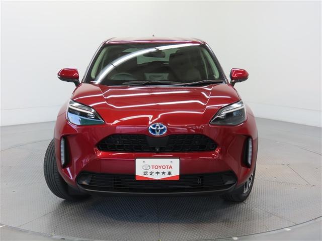 ヤリスクロス ハイブリッドＺ　４ＷＤ　ハイブリッド　ナビ＆ＴＶ　メモリーナビ　フルセグ　バックカメラ　ミュージックプレイヤー接続可　衝突被害軽減システム　ＥＴＣ　電動シート　スマートキー　ＬＥＤヘッドランプ　アイドリングストップ（3枚目）