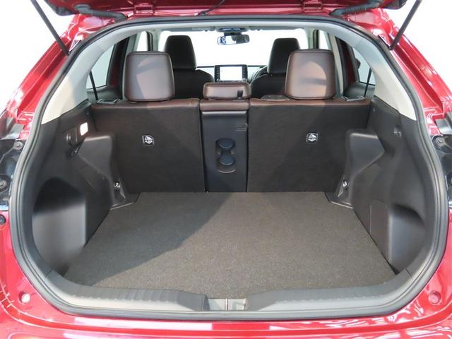 ヤリスクロス ハイブリッドＺ　４ＷＤ　ハイブリッド　ナビ＆ＴＶ　メモリーナビ　フルセグ　バックカメラ　ミュージックプレイヤー接続可　衝突被害軽減システム　ＥＴＣ　電動シート　スマートキー　ＬＥＤヘッドランプ　アイドリングストップ（8枚目）