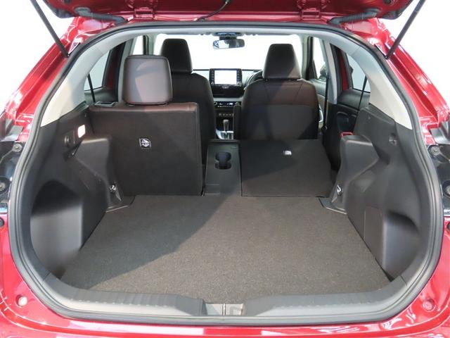 ヤリスクロス ハイブリッドＺ　４ＷＤ　ハイブリッド　ナビ＆ＴＶ　メモリーナビ　フルセグ　バックカメラ　ミュージックプレイヤー接続可　衝突被害軽減システム　ＥＴＣ　電動シート　スマートキー　ＬＥＤヘッドランプ　アイドリングストップ（27枚目）