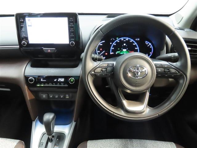 ヤリスクロス ハイブリッドＺ　４ＷＤ　ハイブリッド　ナビ＆ＴＶ　メモリーナビ　フルセグ　バックカメラ　ミュージックプレイヤー接続可　衝突被害軽減システム　ＥＴＣ　電動シート　スマートキー　ＬＥＤヘッドランプ　アイドリングストップ（30枚目）