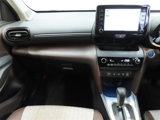 ヤリスクロス ハイブリッドＺ　４ＷＤ　ハイブリッド　ナビ＆ＴＶ　メモリーナビ　フルセグ　バックカメラ　ミュージックプレイヤー接続可　衝突被害軽減システム　ＥＴＣ　電動シート　スマートキー　ＬＥＤヘッドランプ　アイドリングストップ（31枚目）