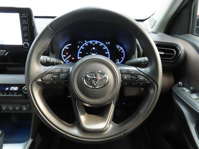 ヤリスクロス ハイブリッドＺ　４ＷＤ　ハイブリッド　ナビ＆ＴＶ　メモリーナビ　フルセグ　バックカメラ　ミュージックプレイヤー接続可　衝突被害軽減システム　ＥＴＣ　電動シート　スマートキー　ＬＥＤヘッドランプ　アイドリングストップ（33枚目）