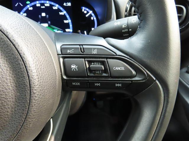 ヤリスクロス ハイブリッドＺ　４ＷＤ　ハイブリッド　ナビ＆ＴＶ　メモリーナビ　フルセグ　バックカメラ　ミュージックプレイヤー接続可　衝突被害軽減システム　ＥＴＣ　電動シート　スマートキー　ＬＥＤヘッドランプ　アイドリングストップ（35枚目）