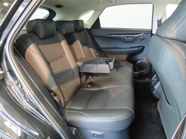 ＮＸ ＮＸ３００　バージョンＬ　革シート　ナビ＆ＴＶ　メモリーナビ　フルセグ　バックカメラ　ＤＶＤ再生　ミュージックプレイヤー接続可　衝突被害軽減システム　ＥＴＣ　電動シート　スマートキー　ＬＥＤヘッドランプ　アイドリングストップ（11枚目）