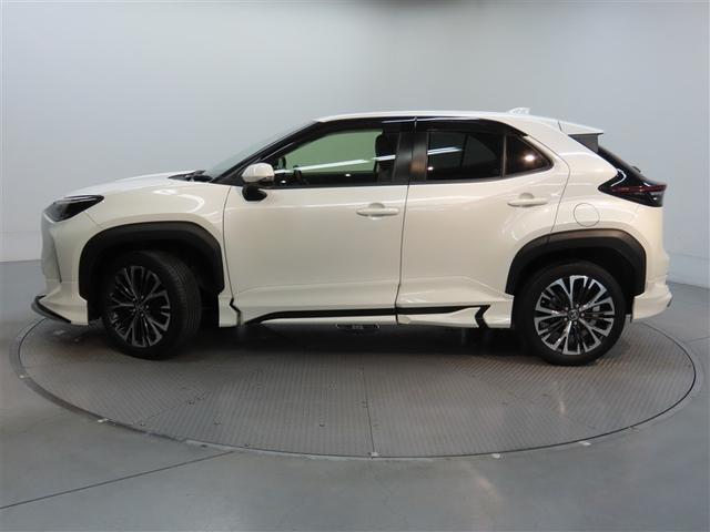 ヤリスクロス ハイブリッドZ ハイブリッド ナビ&TV メモリーナビ フルセグ バックカメラ ミュージックプレイヤー接続可 衝突被害軽減システム ETC 電動シート スマートキー LEDヘッドランプ フルエアロ キーレス(5枚目)