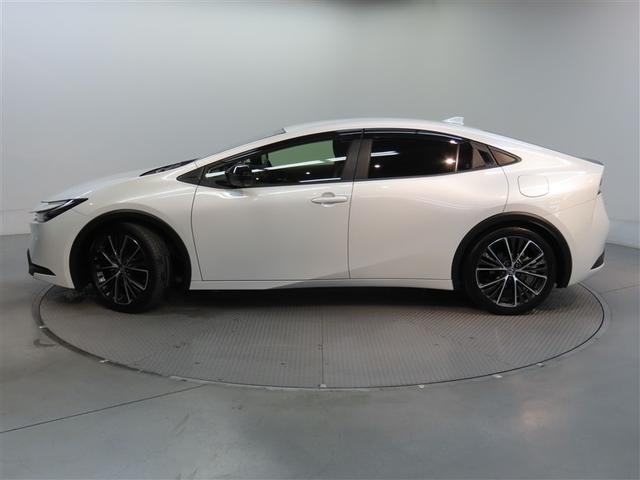 プリウス Ｇ　ハイブリッド　フルセグ　バックカメラ　ミュージックプレイヤー接続可　衝突被害軽減システム　ＥＴＣ　スマートキー　ＬＥＤヘッドランプ　アイドリングストップ　オートクルーズコントロール　キーレス（6枚目）