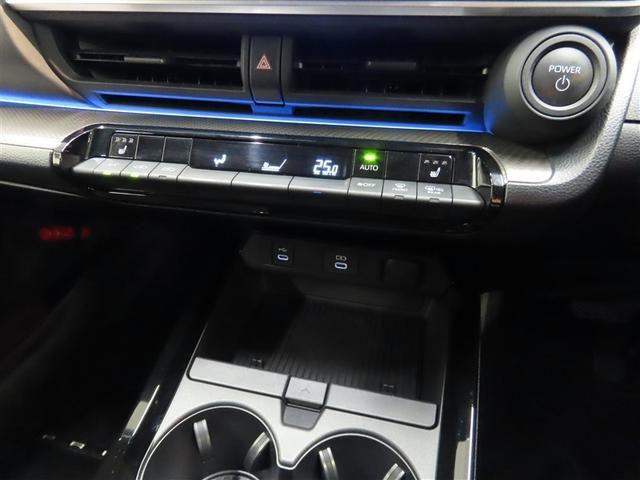 プリウス Ｇ　ハイブリッド　フルセグ　バックカメラ　ミュージックプレイヤー接続可　衝突被害軽減システム　ＥＴＣ　スマートキー　ＬＥＤヘッドランプ　アイドリングストップ　オートクルーズコントロール　キーレス（15枚目）