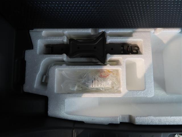 ソリオ ブラック＆ホワイトＩＩ－ＤＪＥ　ミュージックプレイヤー接続可　スマートキー　ＨＩＤヘッドライト　ウオークスルー　アイドリングストップ　キーレス　アルミホイール　ＣＤ（38枚目）