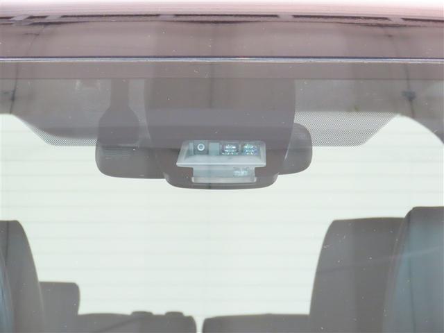 エスクァイア ハイブリッドＧｉ　ブラックテーラード　ハイブリッド　ナビ＆ＴＶ　両側電動スライド　メモリーナビ　フルセグ　バックカメラ　ＤＶＤ再生　衝突被害軽減システム　ＥＴＣ　３列シート　スマートキー　ＬＥＤヘッドランプ　乗車定員７人　キーレス　ＣＤ（3枚目）