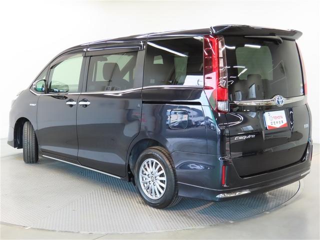 エスクァイア ハイブリッドＧｉ　ブラックテーラード　ハイブリッド　ナビ＆ＴＶ　両側電動スライド　メモリーナビ　フルセグ　バックカメラ　ＤＶＤ再生　衝突被害軽減システム　ＥＴＣ　３列シート　スマートキー　ＬＥＤヘッドランプ　乗車定員７人　キーレス　ＣＤ（25枚目）