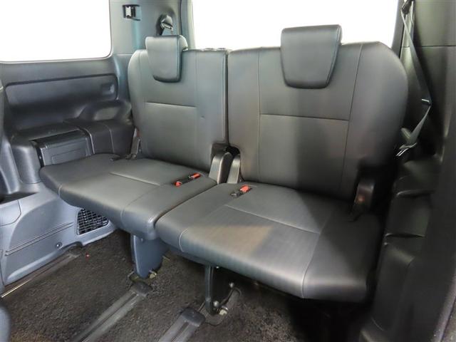 エスクァイア ハイブリッドＧｉ　ブラックテーラード　ハイブリッド　ナビ＆ＴＶ　両側電動スライド　メモリーナビ　フルセグ　バックカメラ　ＤＶＤ再生　衝突被害軽減システム　ＥＴＣ　３列シート　スマートキー　ＬＥＤヘッドランプ　乗車定員７人　キーレス　ＣＤ（30枚目）