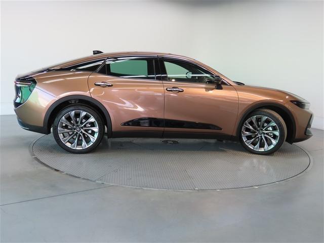 クラウンクロスオーバー Ｇアドバンスド・レザーパッケージ　４ＷＤ　革シート　ハイブリッド　フルセグ　バックカメラ　ドラレコ　ミュージックプレイヤー接続可　衝突被害軽減システム　ＥＴＣ　電動シート　スマートキー　ＬＥＤヘッドランプ　アイドリングストップ（22枚目）