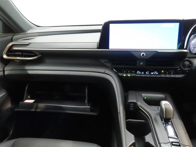 クラウンクロスオーバー Ｇアドバンスド・レザーパッケージ　４ＷＤ　革シート　ハイブリッド　フルセグ　バックカメラ　ドラレコ　ミュージックプレイヤー接続可　衝突被害軽減システム　ＥＴＣ　電動シート　スマートキー　ＬＥＤヘッドランプ　アイドリングストップ（32枚目）