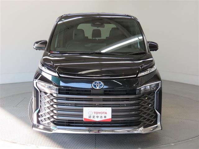 ヴォクシー ハイブリッドＳ－Ｇ　４ＷＤ　展示・試乗車　ハイブリッド　電動スライドドア　フルセグ　後席モニター　バックカメラ　ＤＶＤ再生　ミュージックプレイヤー接続可　衝突被害軽減システム　ＥＴＣ　３列シート　スマートキー　キーレス（5枚目）