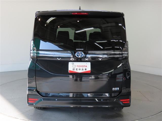 ヴォクシー ハイブリッドＳ－Ｇ　４ＷＤ　展示・試乗車　ハイブリッド　電動スライドドア　フルセグ　後席モニター　バックカメラ　ＤＶＤ再生　ミュージックプレイヤー接続可　衝突被害軽減システム　ＥＴＣ　３列シート　スマートキー　キーレス（8枚目）