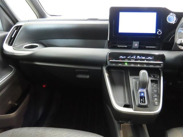 ヴォクシー ハイブリッドＳ－Ｇ　４ＷＤ　展示・試乗車　ハイブリッド　電動スライドドア　フルセグ　後席モニター　バックカメラ　ＤＶＤ再生　ミュージックプレイヤー接続可　衝突被害軽減システム　ＥＴＣ　３列シート　スマートキー　キーレス（31枚目）