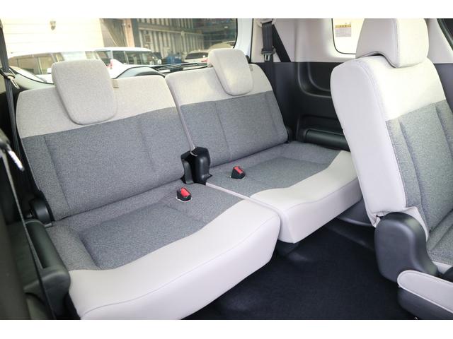 フリード ｅ：ＨＥＶエアー　ＥＸ　ＤＡＭＤ　ＩＳＯＬＡＴＯＲ　ダムドアイソレーター　フェイスチェンジキット　登録済み未使用車　７人乗り　パールホワイト　両側パワースライドドア（25枚目）