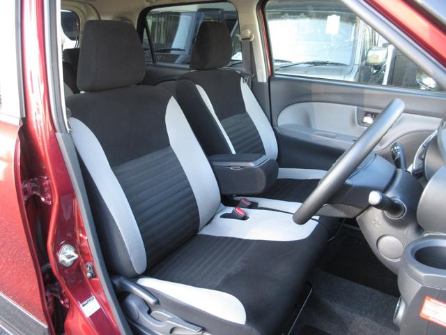 キャスト アクティバＸ　当社下取りワンオーナー　純正ＣＤオーディオ　横滑り防止装置　オートライト　オートエアコン　アイドリングストップ　プッシュスタート　スマートキー　セキュリティアラーム　ベンチシート（10枚目）