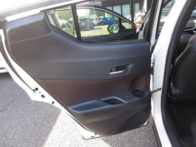 Ｃ－ＨＲ Ｇ　ワンオーナー　ＳＤナビ（ＴＶ／ＣＤ／ＤＶＤ／ＳＤ／Ｍサーバー／Ｂｌｕｅｔｏｏｔｈ）　バックカメラ　ＥＴＣ　レーダークルーズコントロール　ブレーキアシスト　レーンキープアシスト　ＢＳＭ　Ｐソナー（38枚目）