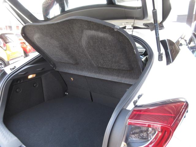 Ｃ－ＨＲ Ｇ　ワンオーナー　ＳＤナビ（ＴＶ／ＣＤ／ＤＶＤ／ＳＤ／Ｍサーバー／Ｂｌｕｅｔｏｏｔｈ）　バックカメラ　ＥＴＣ　レーダークルーズコントロール　ブレーキアシスト　レーンキープアシスト　ＢＳＭ　Ｐソナー（51枚目）