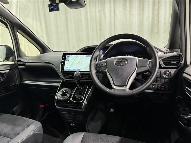 ヴォクシー ZS 煌III 衝突被害軽減システム メモリーナビ フルセグ バックカメラ ETC ドラレコ CD DVD再生 後席モニター オートクルーズコントロール LEDヘッドランプ 両側電動スライド 乗車定員7人 3列シート(8枚目)