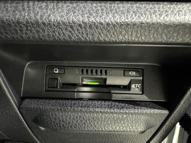 ヴォクシー ZS 煌III 衝突被害軽減システム メモリーナビ フルセグ バックカメラ ETC ドラレコ CD DVD再生 後席モニター オートクルーズコントロール LEDヘッドランプ 両側電動スライド 乗車定員7人 3列シート(15枚目)