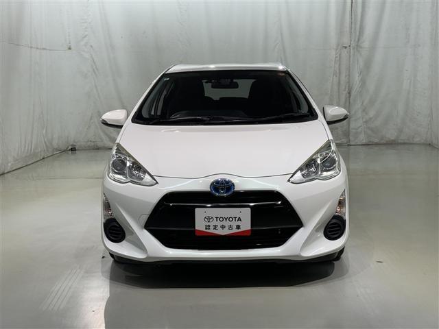 アクア Ｓ　衝突被害軽減システム　メモリーナビ　フルセグ　バックカメラ　ＥＴＣ　ＣＤ　ミュージックプレイヤー接続可　ＤＶＤ再生　スマートキー　キーレス　ハイブリッド（3枚目）