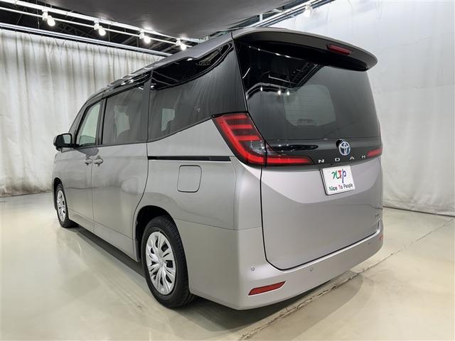 ノア ハイブリッドX 衝突被害軽減システム フルセグ バックカメラ ETC ミュージックプレイヤー接続可 オートクルーズコントロール LEDヘッドランプ 乗車定員7人 3列シート スマートキー キーレス ハイブリッド(6枚目)