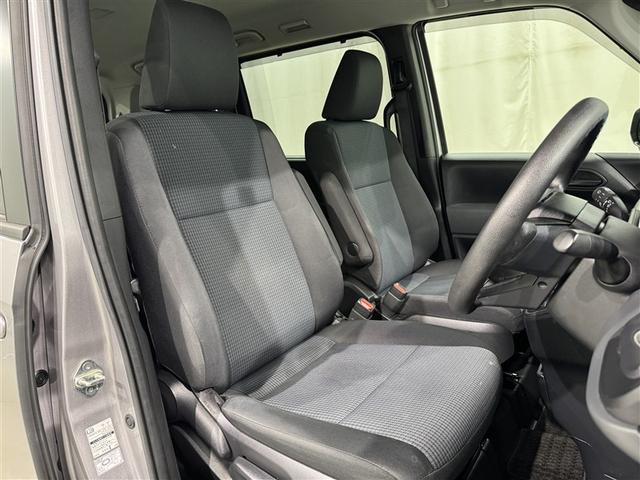 ノア ハイブリッドX 衝突被害軽減システム フルセグ バックカメラ ETC ミュージックプレイヤー接続可 オートクルーズコントロール LEDヘッドランプ 乗車定員7人 3列シート スマートキー キーレス ハイブリッド(24枚目)